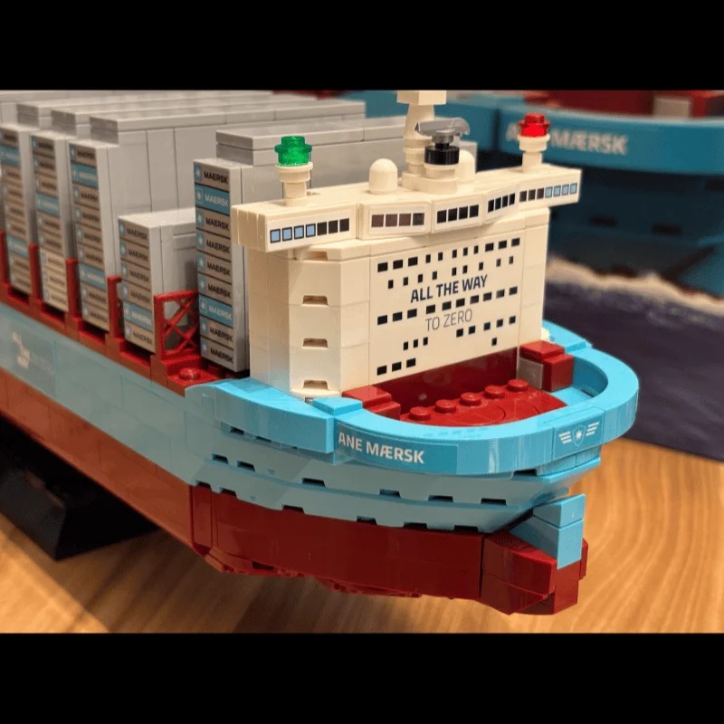 New 2026 Dual-Fuel Container V - Game Storage Box review and price